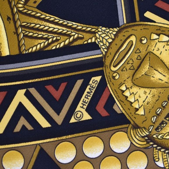 HERMES Carre 90 Scarves - Picture 11 of 11